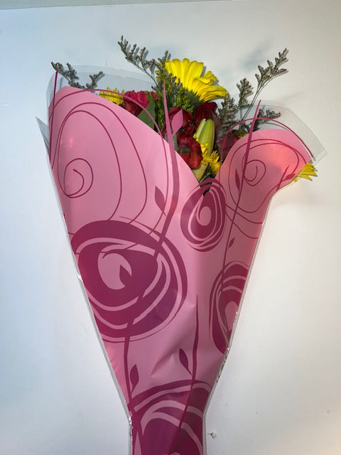 Petal flower bouquet sleeves (Pink) - 50 sleeves/pack. Size: Height 50cm; Top width 34cm; Bottom width 10cm